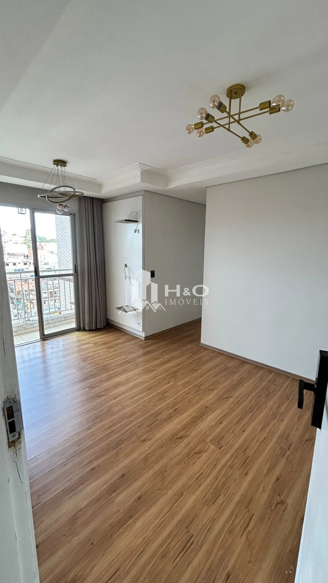 Foto do imóvel Apartamento à Venda na Cidade Líder com 2 Dormitórios Sacada 1 Vaga de Garagem
