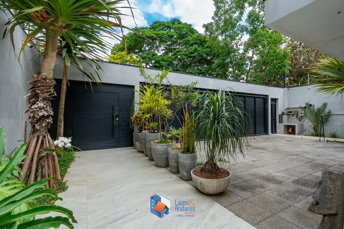 Imagem Casa para venda em Alto de Pinheiros com 4 quartos, sendo 4 suítes, 344m²