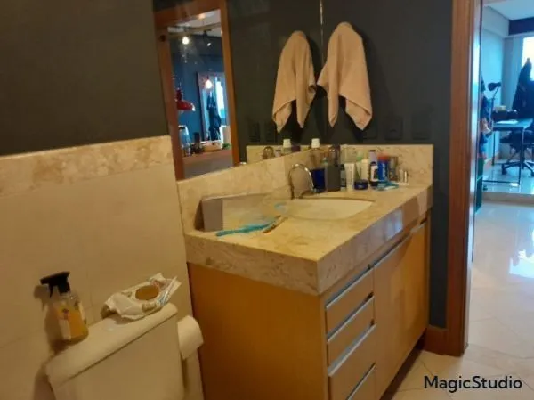 Imagem Loft com 1 quarto e 43m² à venda em Centro Histórico, Porto Alegre.
