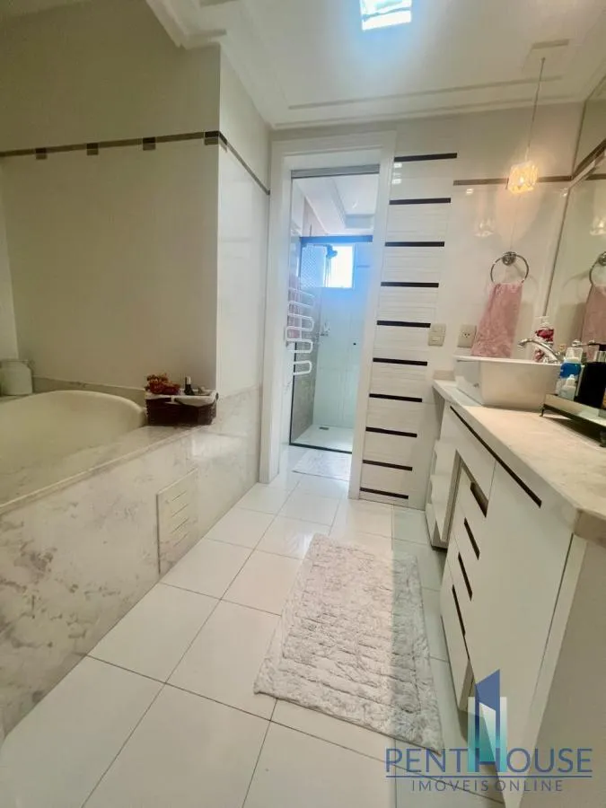 Imagem Apartamento Zona Central para Venda em Balneário Camboriú, CENTRO, 3 dormitórios, 3 suítes, 5 banheiros, 4 vagas