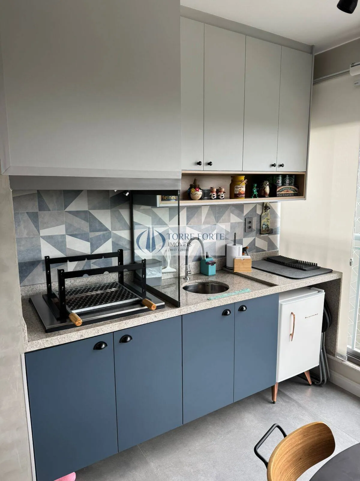 Imagem Excelente apartamento com 79 m², 2 dormitórios, mobiliado, a 450 m do metrô