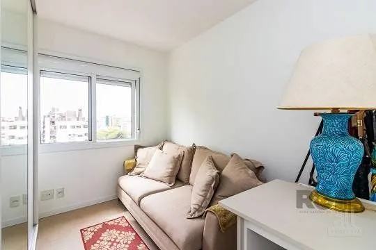 Imagem Apartamento no Menino Deus de 3 dormitórios e 2 vagas