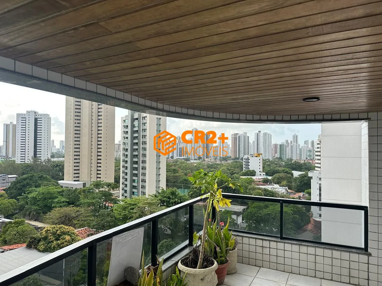 Imagem Vendo apartamento de 242 m2 na zona norte com 4 quartos e 3 vagas cobertas