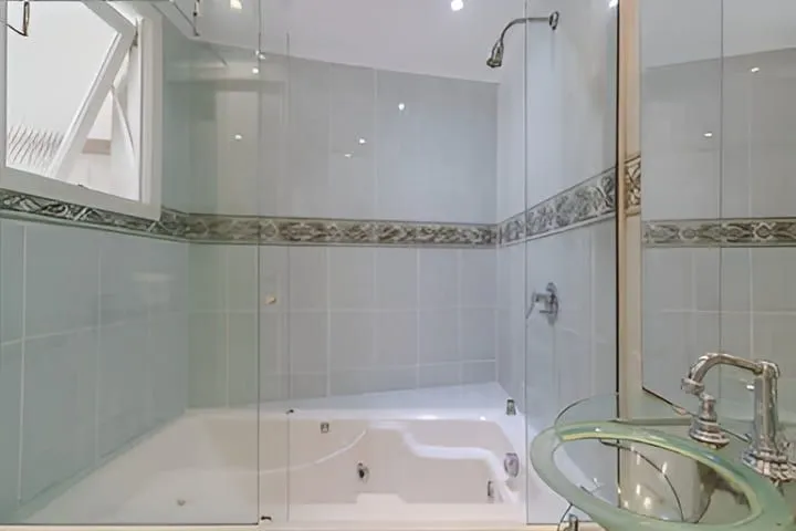 Imagem Apartamento de 2 dormitorios à venda em Bela Vista, Porto Alegre.