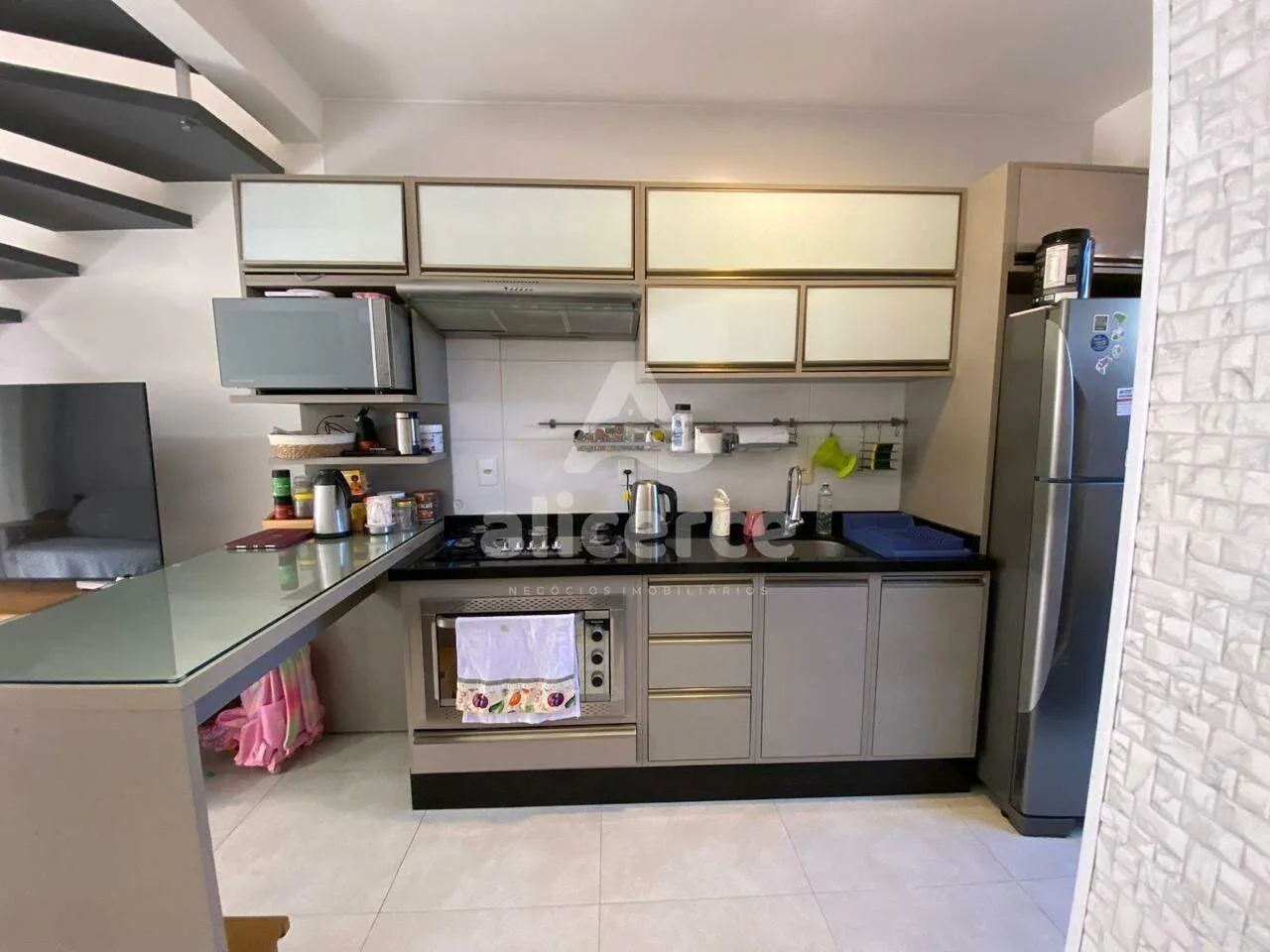 Imagem Sobrado Residencial à venda em Florianópolis (Pântano do Sul) | Aceita financiamento