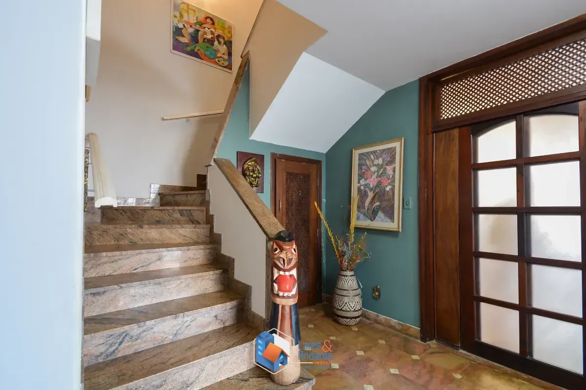 Imagem Casa para venda em Jardim da Glória com 4 quartos, sendo 1 suíte, 275m²