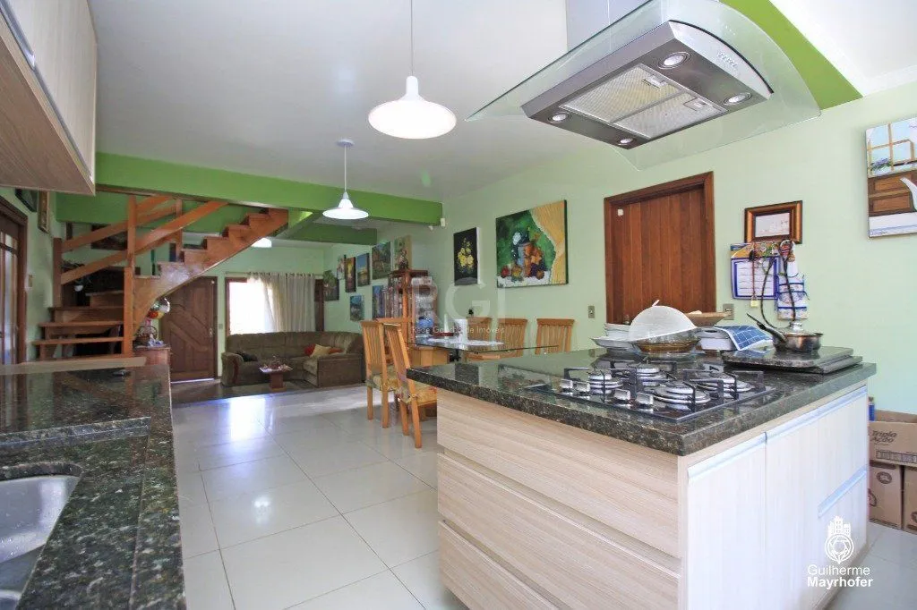 Imagem Casa para Venda - 240m², 4 dormitórios, sendo 3 suites, 6 vagas - Jardim Sabará