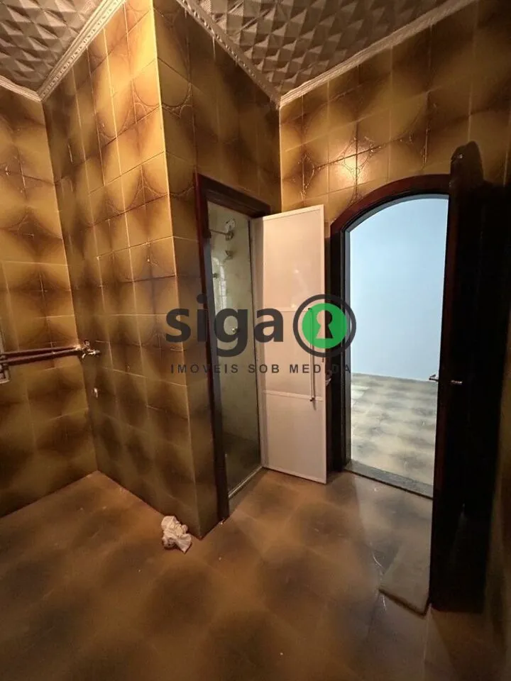 Imagem Casa Ampla com 260m², 6 quartos, 1 vaga - disponível para venda e locação!