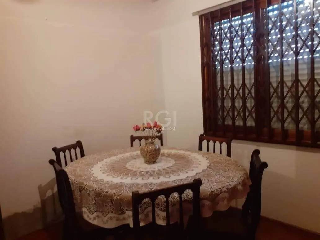 Imagem Casa para Venda - 130m², 4 dormitórios, Santa Tereza