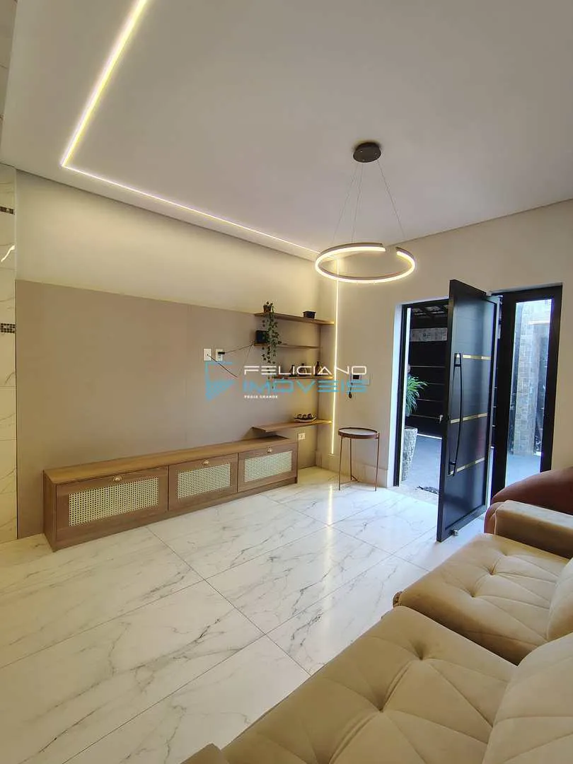 Imagem Casa com 3 quartos, Caiçara, Praia Grande - R$ 1.35 mi, Cod: 7244