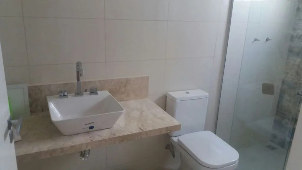 Imagem Casa à venda 5 Quartos, 2 Suites, 4 Vagas, Portal das Colinas, Guaratinguetá - SP