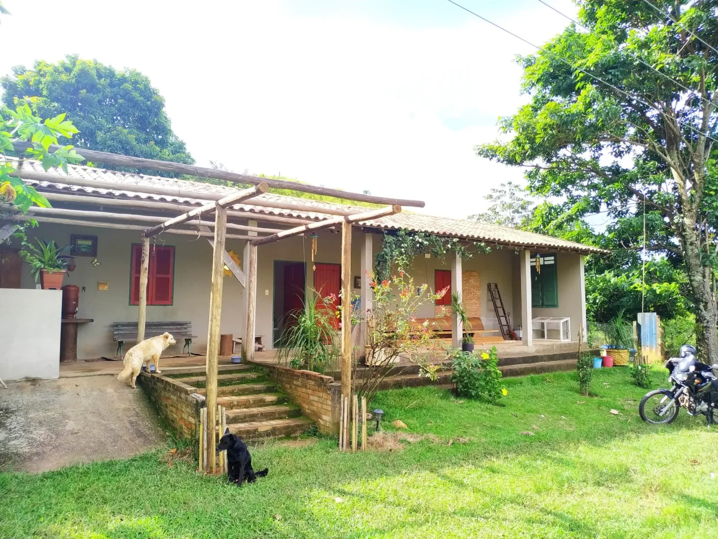 Imagem Chácara à venda 4 Quartos, 1 Suite, 37000M², Zona Rural, Silveiras - SP