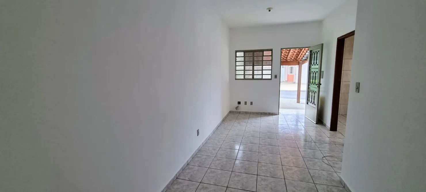 Imagem Casa em condomínio tranquilo - conforto, espaço e lazer para sua família!