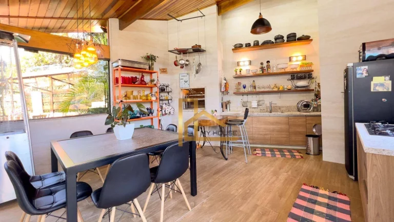 Imagem Casa de Alto Padrão no bairro do Golfe em Teresópolis-RJ
