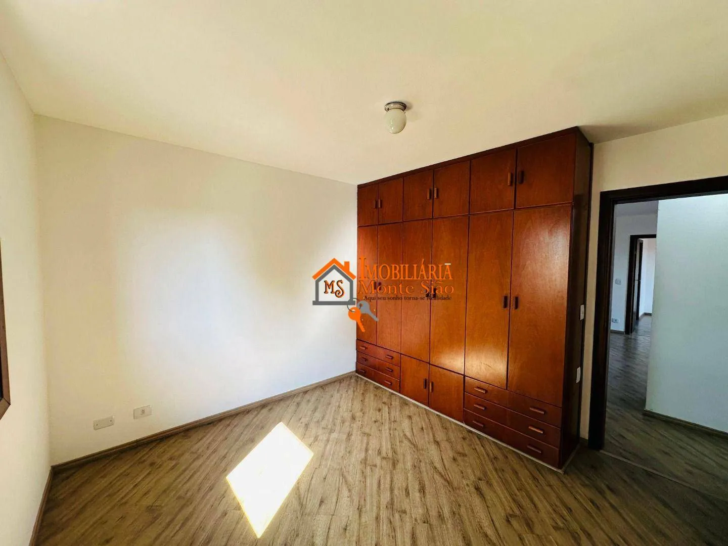 Imagem Sobrado com 3 dormitórios à venda, 364 m² por R$ 1.500.000,00 - Jardim Londrina - São Paulo/SP