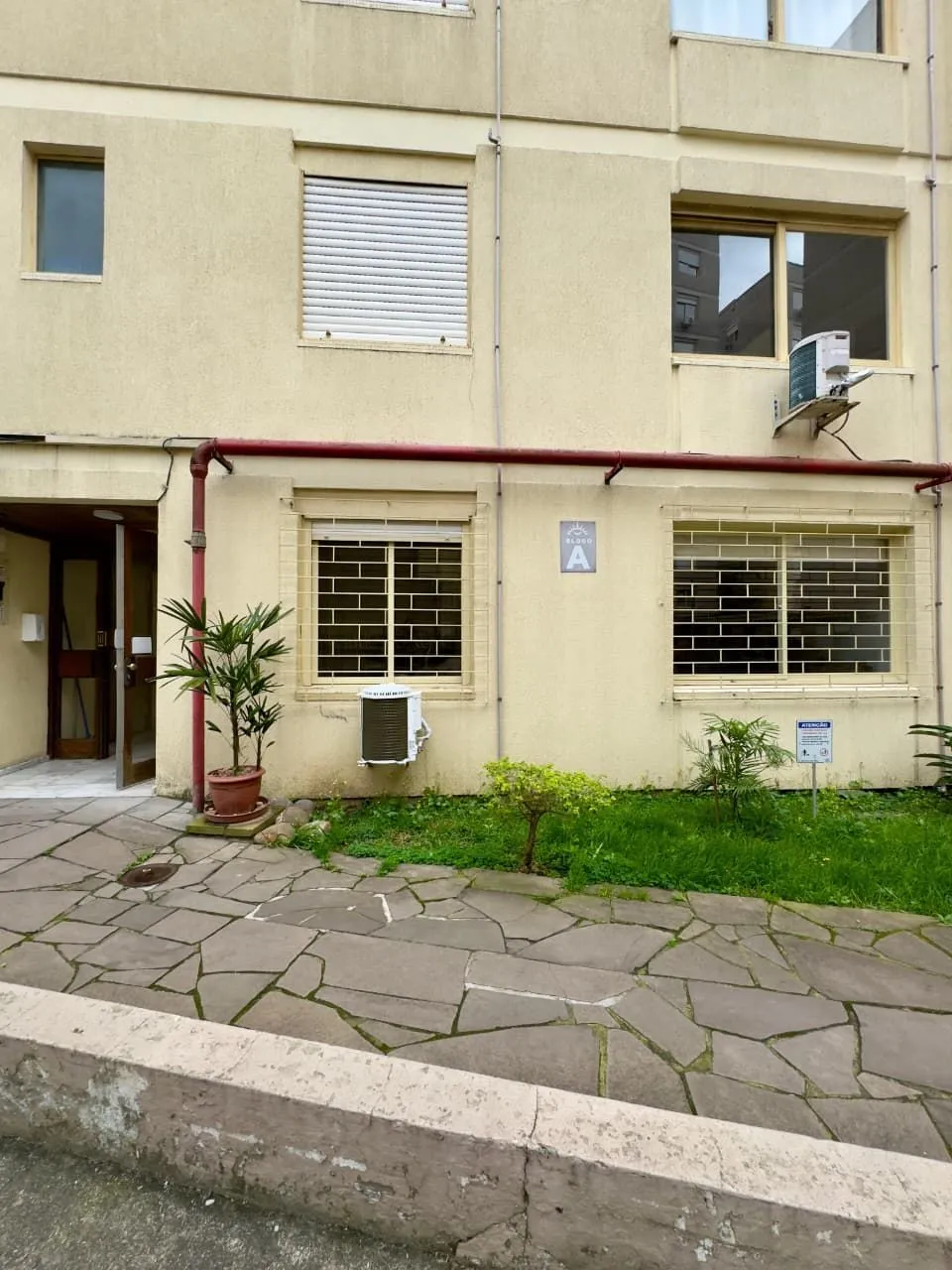 Imagem Apartamento à venda - Av. Princesa Isabel, Bairro Santana/POA