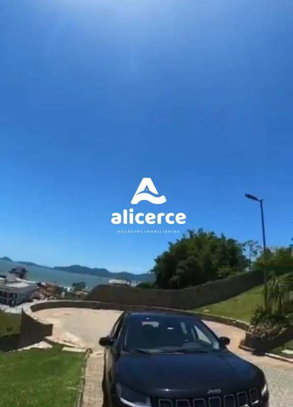 Imagem Terreno à venda - 355,00m² I Condomínio Fechado I Portaria 24hrs - bairro Estreito, Florianópolis/SC