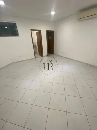 Imagem Sala comercial, reformada, com 30m², ar condicionado, interfone, piso frio, copa e banheiro indepen...