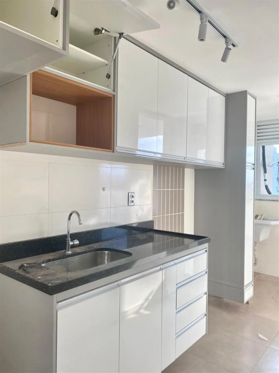 Imagem Apartamento com 3 quartos para alugar em Vila Velha
