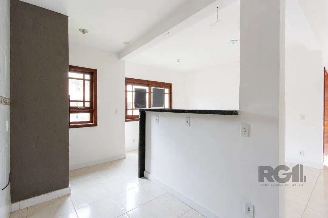 Imagem Sobrado 2 dormitórios mais terreno de esquina de 192m2