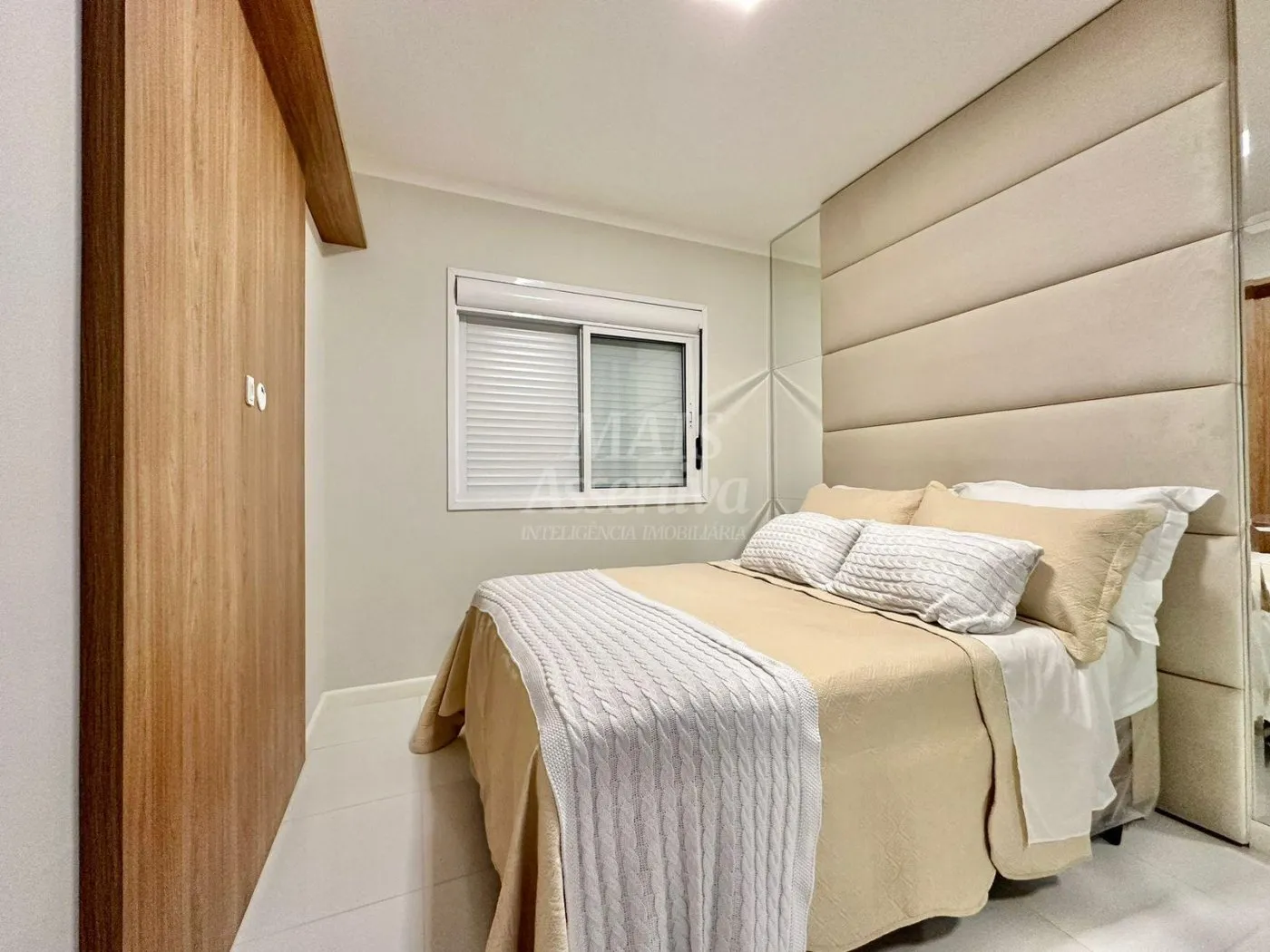 Imagem Apartamento decorado 03 dormitórios 01 suíte para venda em Capão da Canoa Centro
