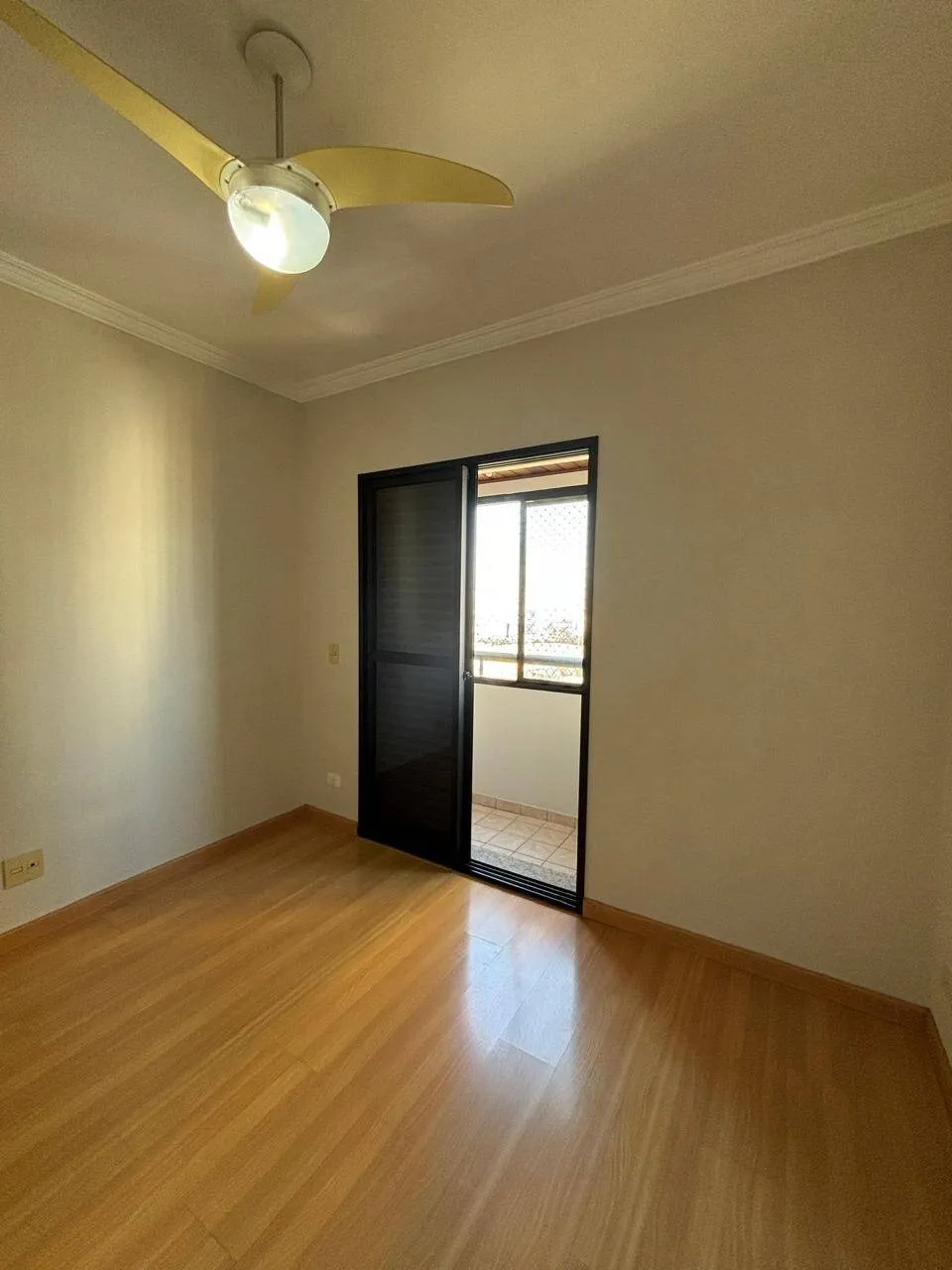 Imagem Apartamento com 3 Dormitórios e 3 Vagas em Alphaville, Barueri - Frente à Pista de Caminhada