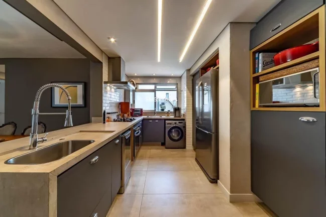 Imagem Apartamento à venda na Vila Nova Conceição com 3 quartos sendo 2 suítes, 2 salas, 3 banheiros, 2 vagas, 95m².