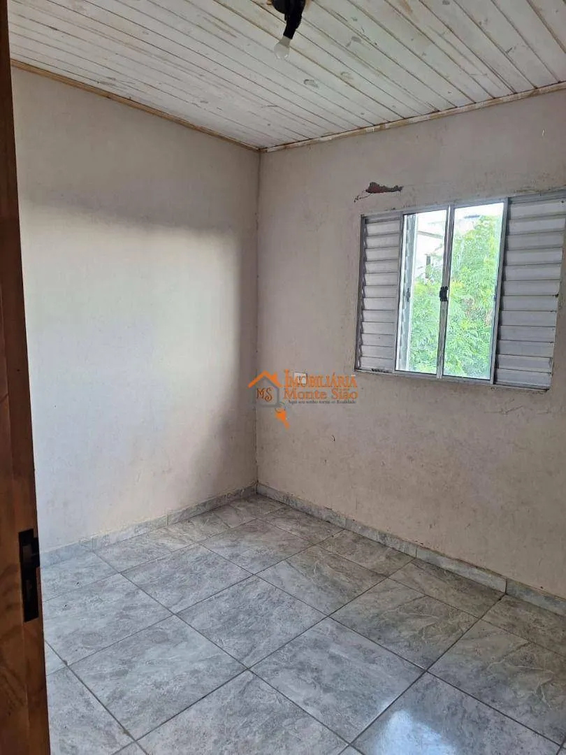 Imagem Casa com 4 dormitórios à venda, 140 m² por R$ 320.000,00 - Jardim dos Pimentas - Guarulhos/SP