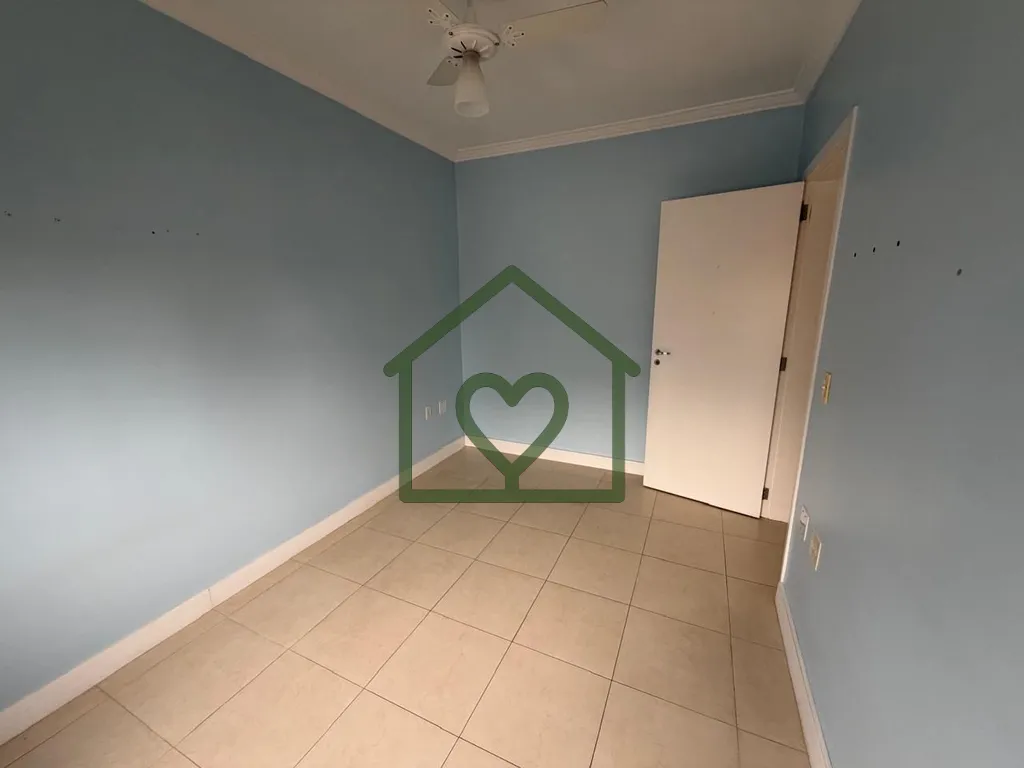 Imagem Vendo excelente apartamento semi mobiliado, poucos metros do Medplex, conta com 89 m² de área úti...