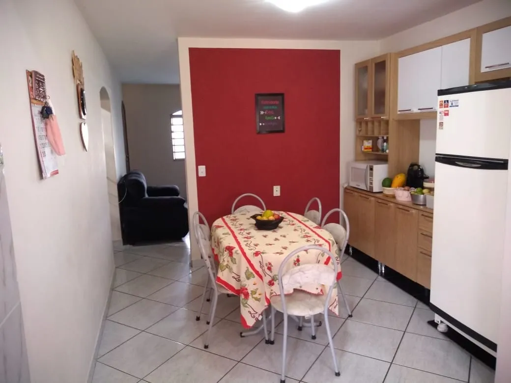 Imagem Casa à venda 3 Quartos, 1 Suite, 3 Vagas, 200M², Parque São Francisco, Guaratinguetá - SP