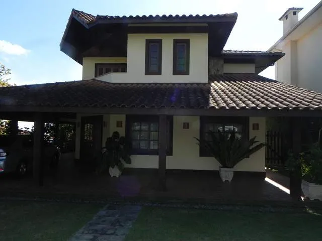 Imagem Casa com 4 Quartos à Venda, 570 m² em Várzea - Teresópolis
