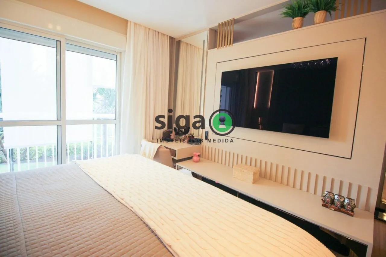 Imagem Apartamento à venda com 246m², 3 quartos e 4 vagas