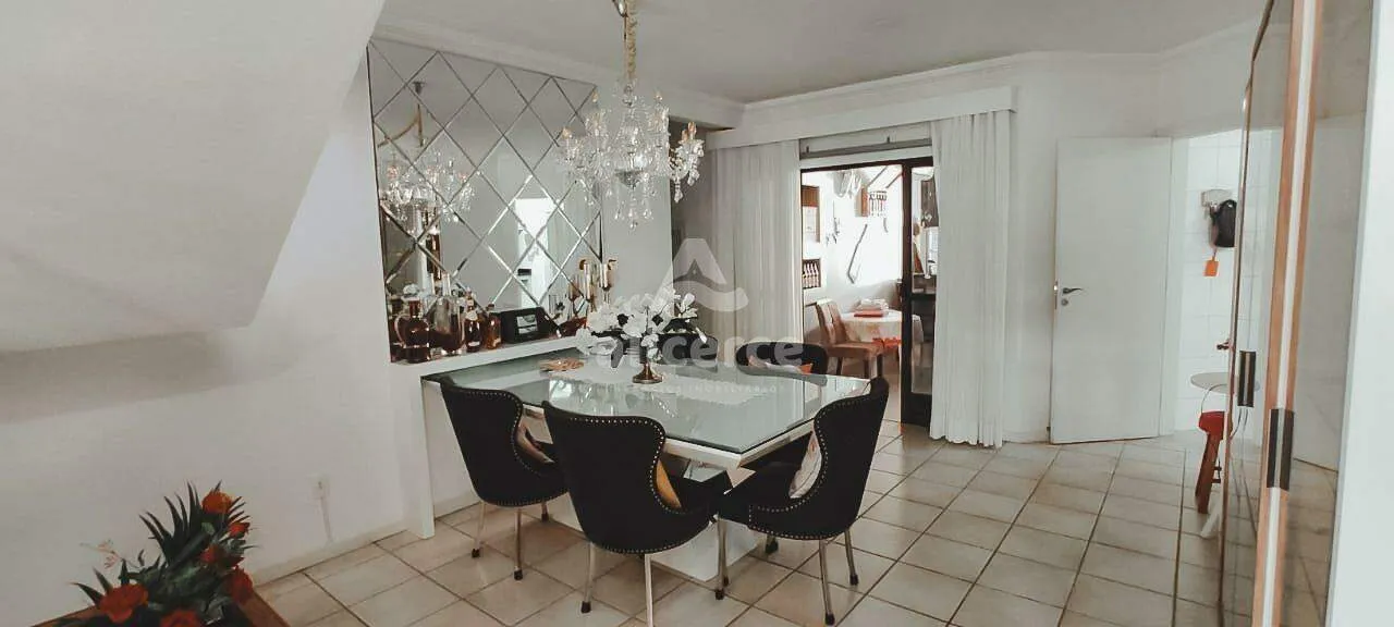 Imagem Casa com 4 Dormitórios, Piscina e Espaço Gourmet em Rua Sem Saída - Conforto, Privacidade e Localização Privilegiada no Itaguaçu! - Florianópolis/SC