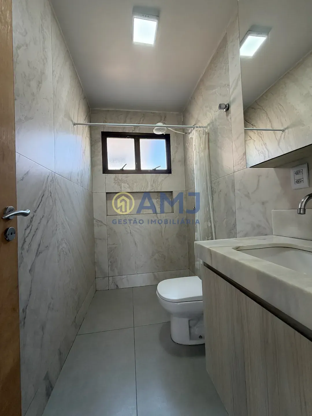 Imagem SOBRADO À VENDA OU PARA ALUGAR | CONDOMÍNIO VILLAS DO ATLÂNTICO - JARDIM PLANALTO