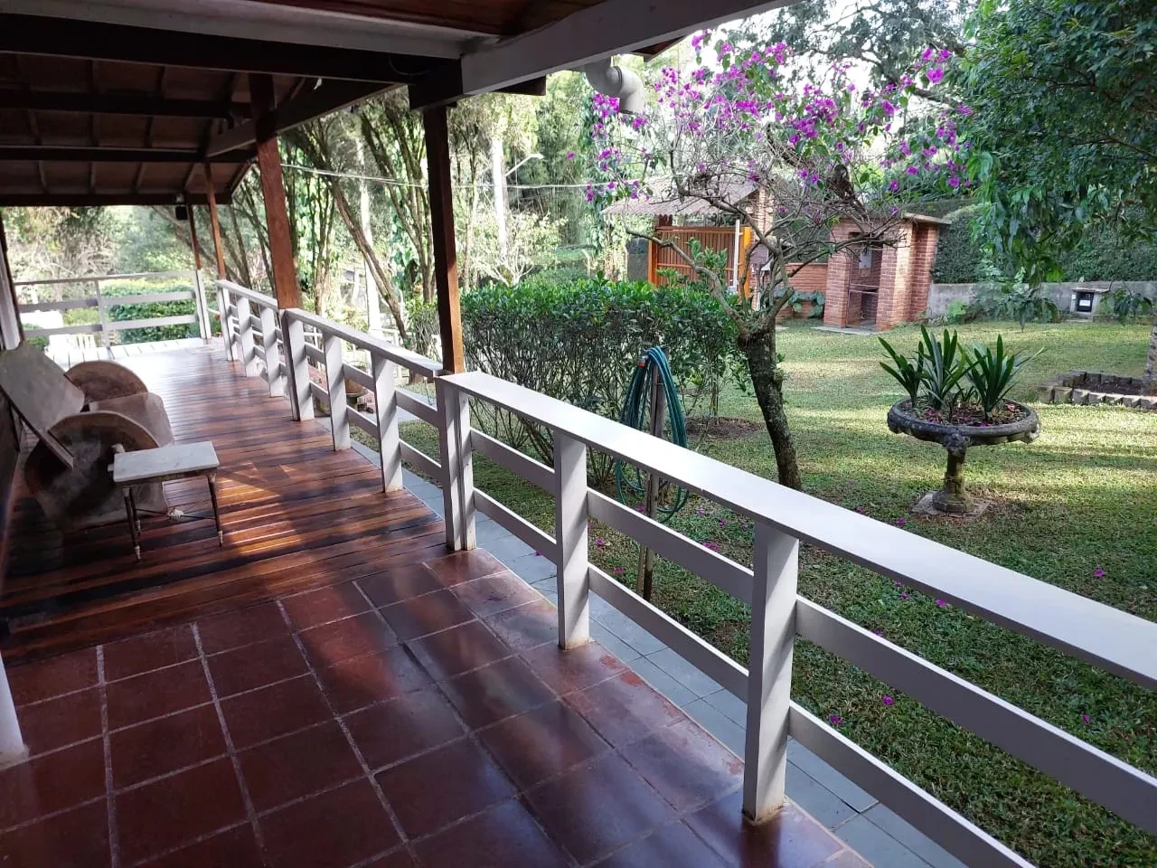 Imagem Chácara com 3 Quartos à Venda, 2000 metros em Jardim Colibri - Embu das Artes
