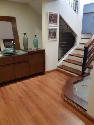 Imagem OPORTUNIDADE !!! LINDA CASA NO QUINTA DAS VIDEIRAS PARA VENDA.