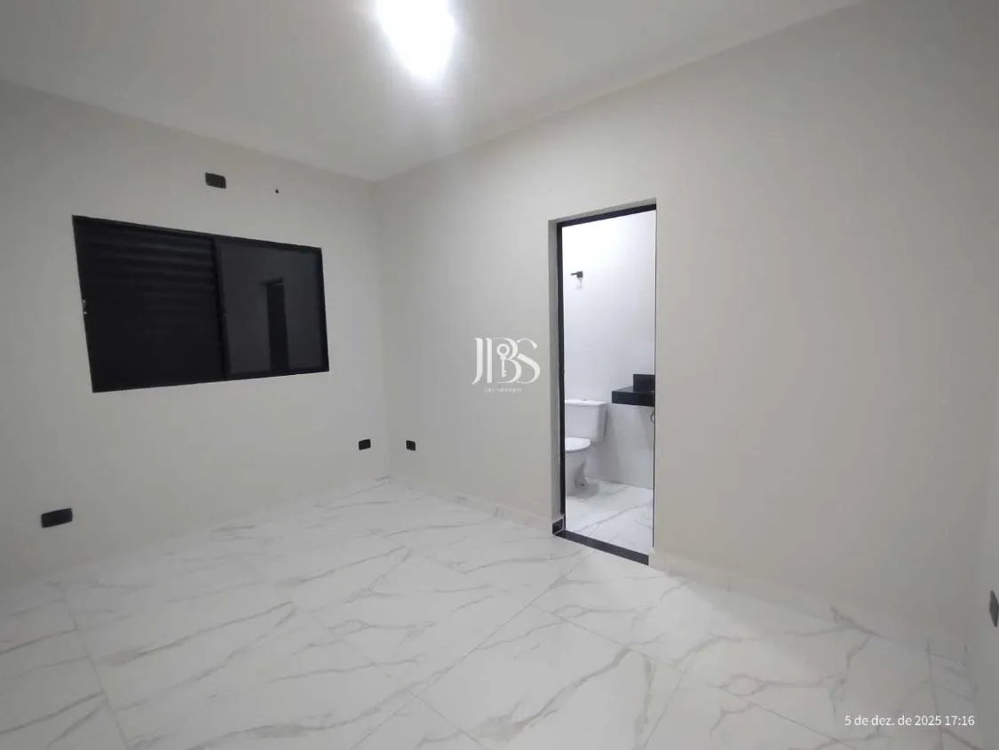 Imagem CASA NOVA COM PISCINA À VENDA NO JARDIM DAS PALMEIRAS EM ITANHAÉM