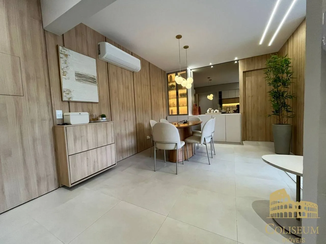 Imagem Apartamento com 2 dormitórios à venda, 81 m² por R$ 950.000,00 - Canto do Forte - Praia Grande/SP