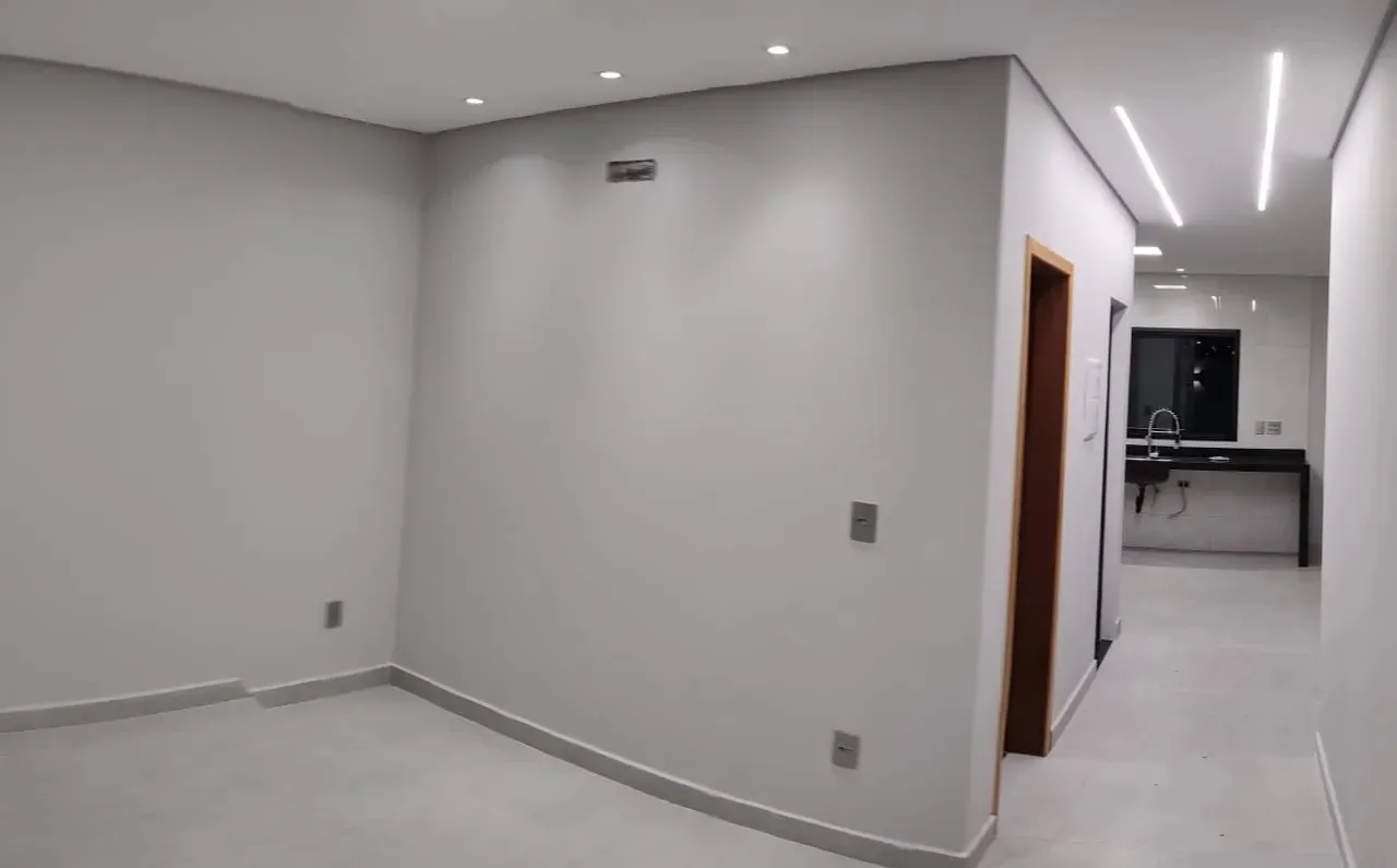 Imagem Residência à venda em localização privilegiada na cidade de Cidade] no bairro Bairro], com acabamentos de luxo e ampla área de lazer