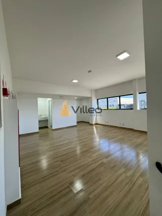 Imagem Oportunidade única para o seu negócio! Este galpão com área privativa de 747,5 m² está localiz...