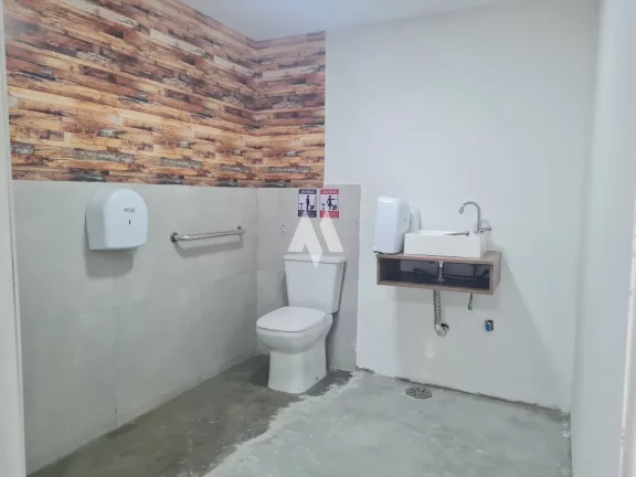 Imagem Sobrado Comercial para alugar no Canal 01 em Santos - SP
