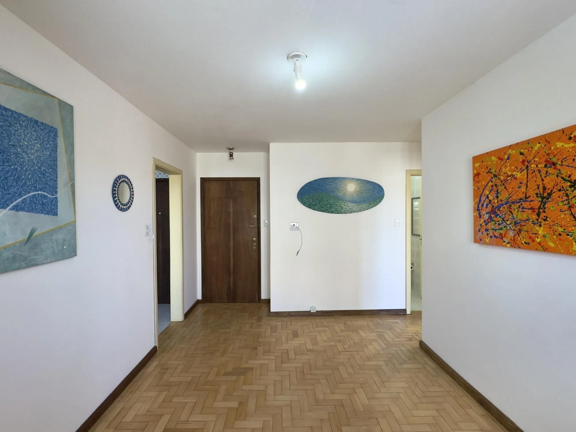 Imagem Apartamento amplo de 2 dormitório ao lado do Mãe de Deus e próximo da Orla