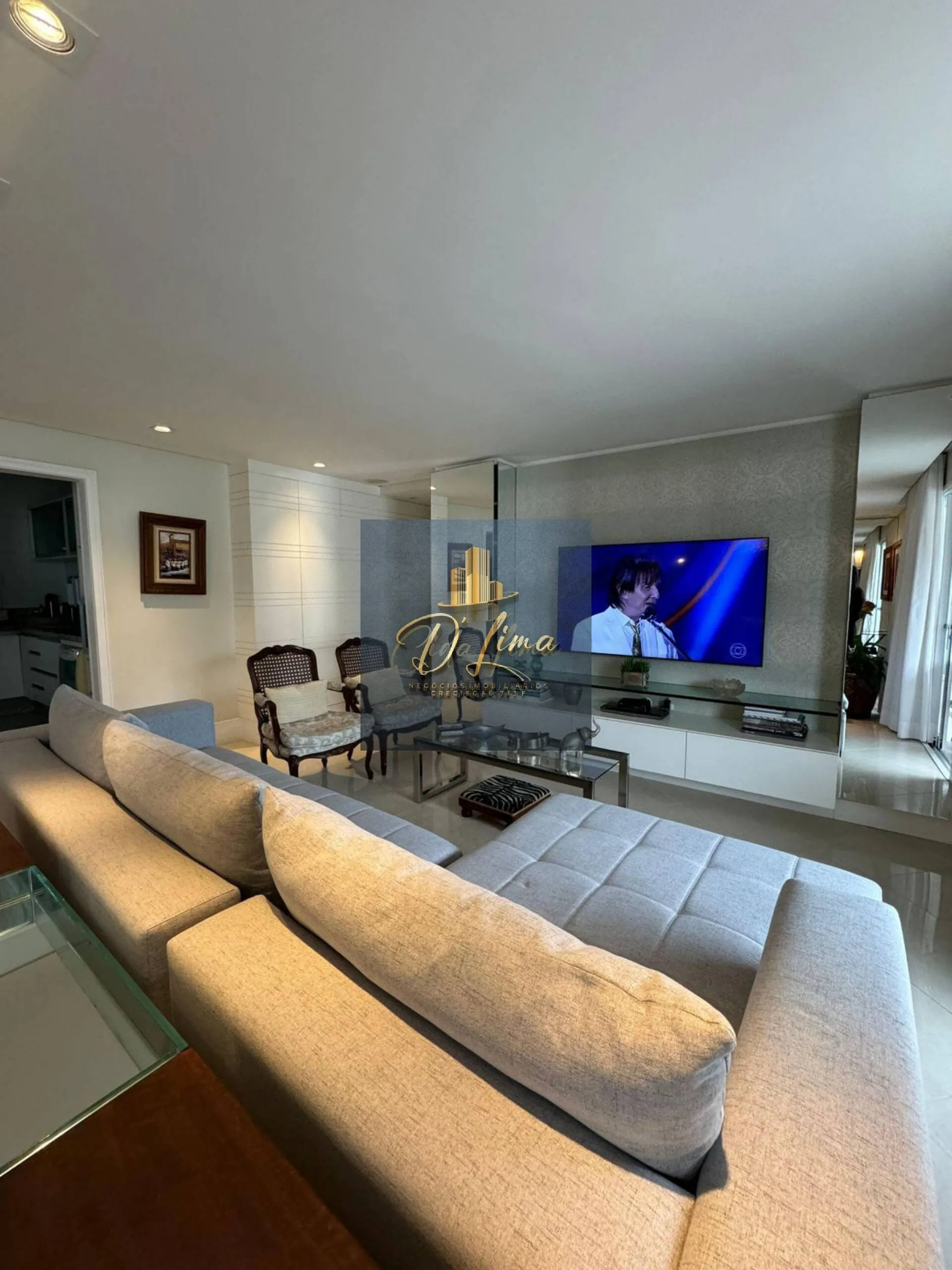 Imagem Vendo apartamento de Alto Padrão de 04 Dormitórios no bairro Centro - SC