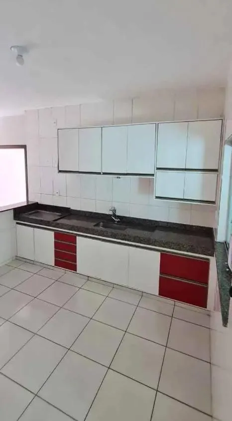 Imagem Vendo uma ótima casa na cidade de Passatempo/MG ( valor 650.000,00 )