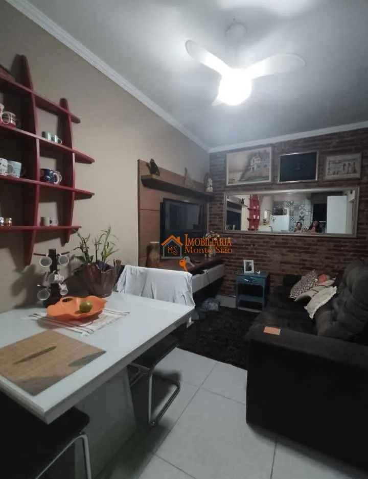 Imagem Sobrado com 3 dormitórios à venda, 130 m² por R$ 403.000,00 - Jardim Novo Portugal - Guarulhos/SP