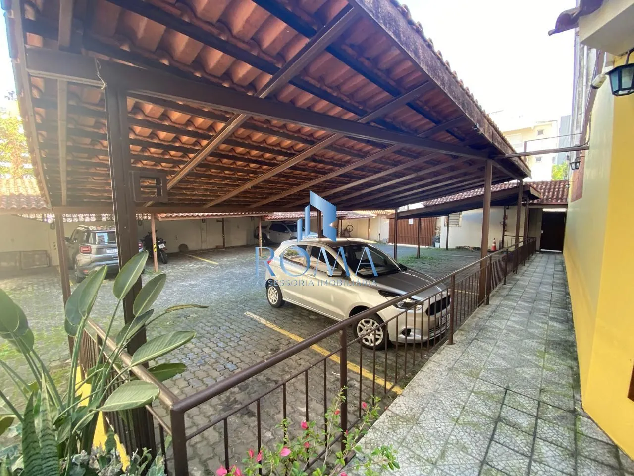 Imagem OPORTUNIDADE : CASA DUPLEX NO CENTRO