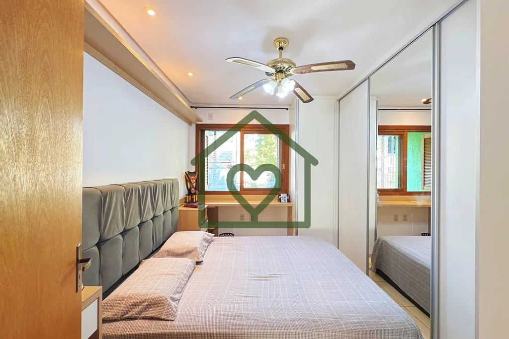 Imagem Esta casa térrea semimobiliada, situada em uma rua sem saída no prestigiado Loteamento Nossa Senho...