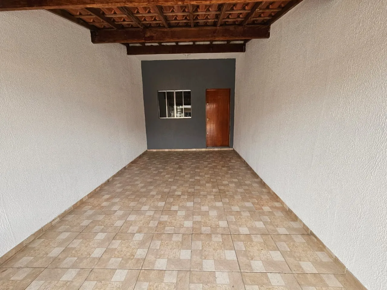 Imagem Casa à venda em Sorocaba-SP, Jardim Topázio: 2 quartos, 1 sala, 2 banheiros, 1 vaga de garagem - 100m² de área
