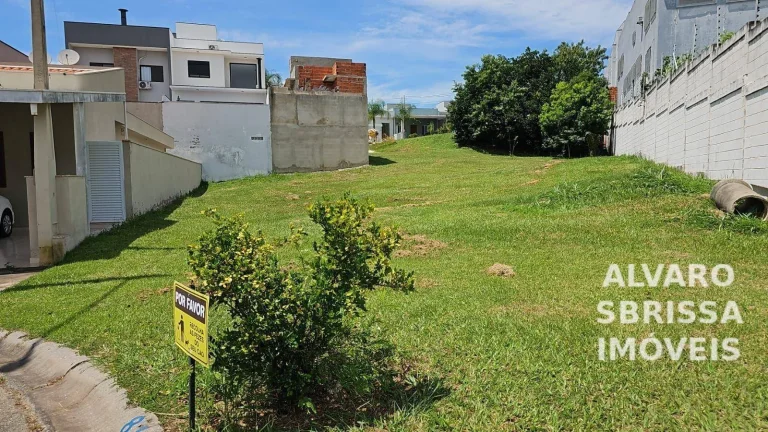 Imagem Terreno com excelente topografia à venda no Condomínio Portal dos Sábias com 150 m² em Itu SP entrada 30% + 120 parcelas
