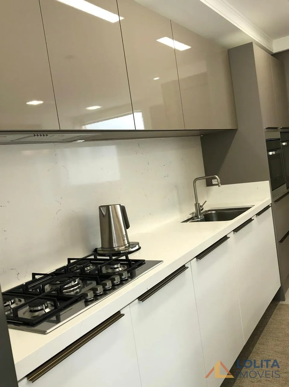 Imagem APARTAMENTO PARA ALUGAR MOBILIADO COM 3 QUARTOS E 2 VAGAS DE GARAGEM NOS INGLES DO RIO VERMELHOR - FLORIANÓPOLIS/SC